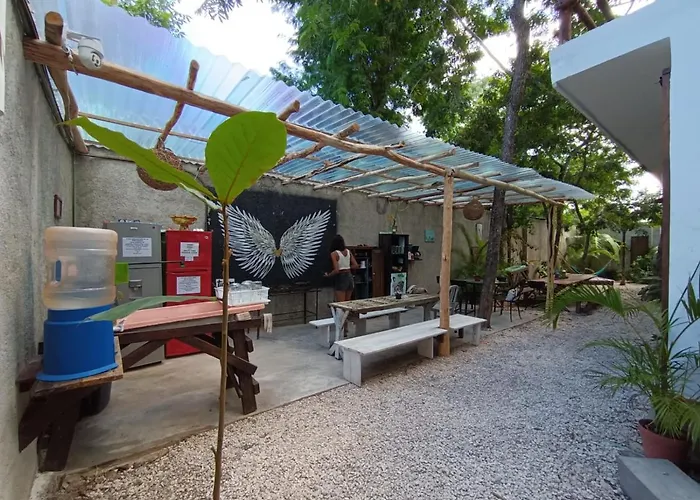 Primitive Selfcheck-in Adults Only 2*