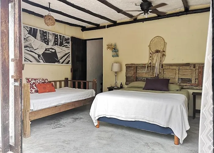 Primitive Selfcheck-in Adults Only Tulum